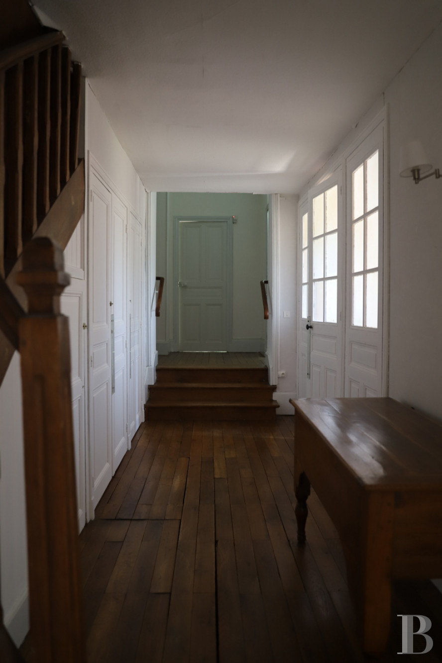 A 19th century chateau and surrounding park available for film projects in Saône-et-Loire, in the south of Morvan - photo  n°23